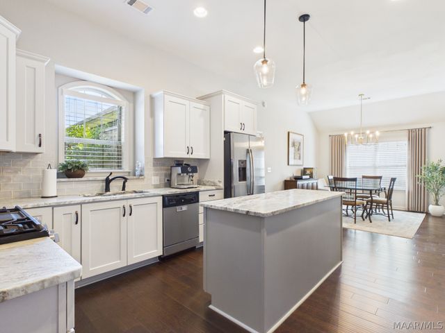 729 Charlemont Lane, Montgomery, AL 36117