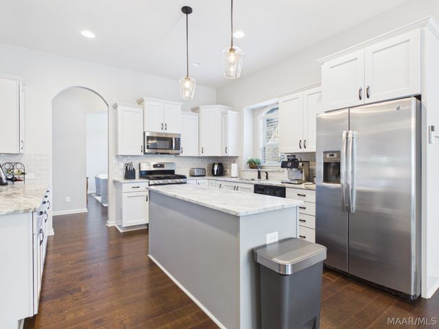 729 Charlemont Lane, Montgomery, AL 36117