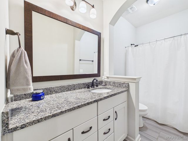 729 Charlemont Lane, Montgomery, AL 36117