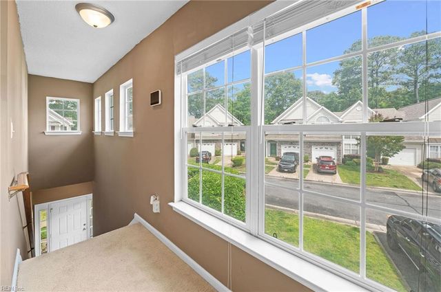 1702 Sawgrass LN, Portsmouth, VA 23703