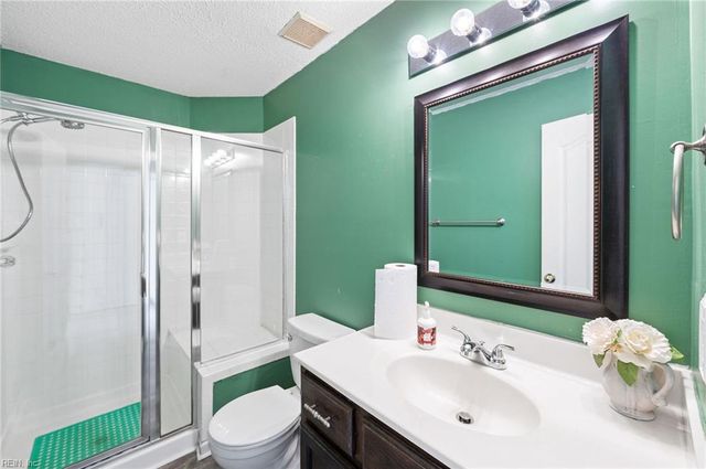 1702 Sawgrass LN, Portsmouth, VA 23703