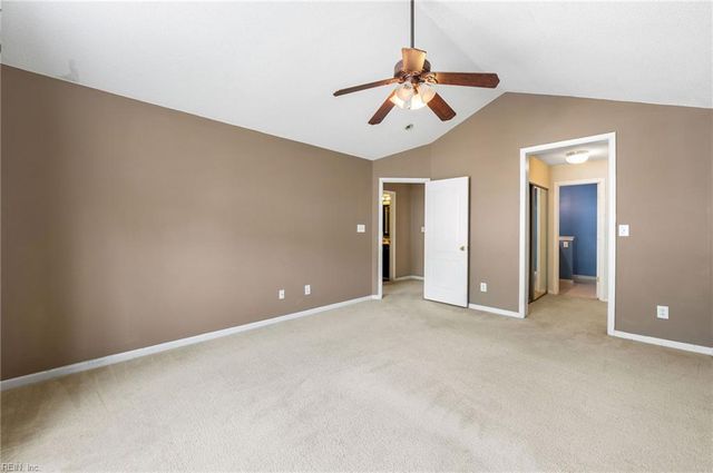 1702 Sawgrass LN, Portsmouth, VA 23703