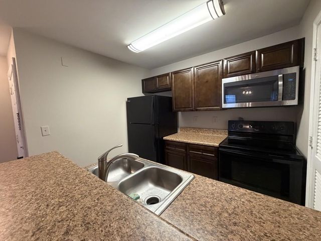 418 Granville Court, Atlanta, GA 30328