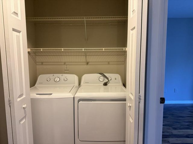 418 Granville Court, Atlanta, GA 30328