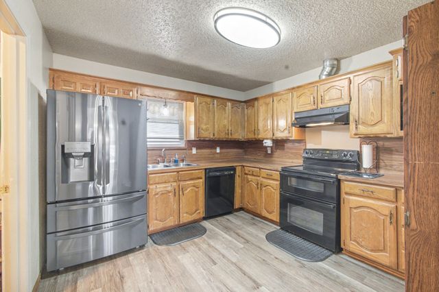 8901 Eastview Drive, Crandall, TX 75114