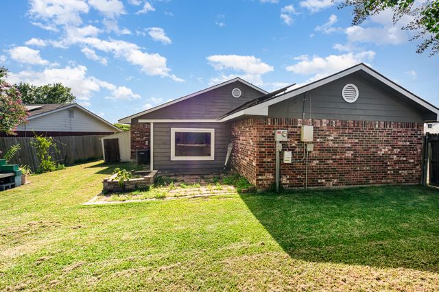 301 Rock Court, Princeton, TX 75407