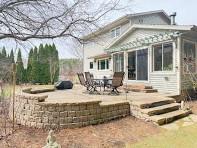 E10471 Pine Circle, Prairie Du Sac, WI 53578