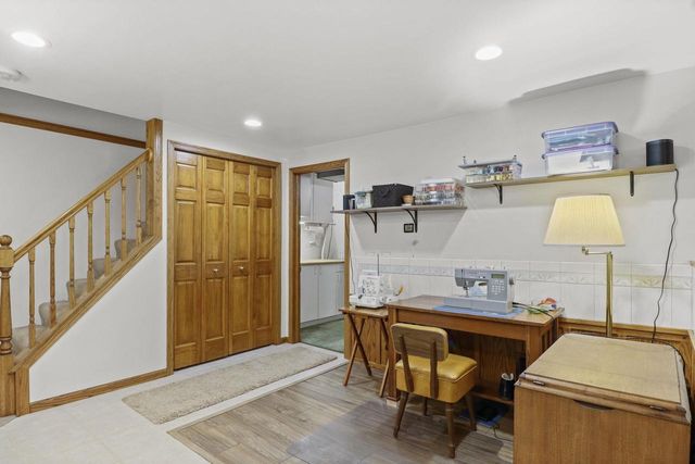 E10471 Pine Circle, Prairie Du Sac, WI 53578