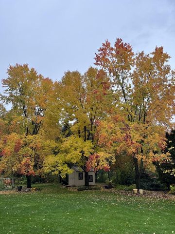 E10471 Pine Circle, Prairie Du Sac, WI 53578