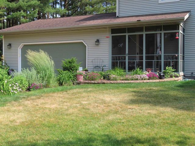 E10471 Pine Circle, Prairie Du Sac, WI 53578