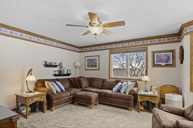 E10471 Pine Circle, Prairie Du Sac, WI 53578