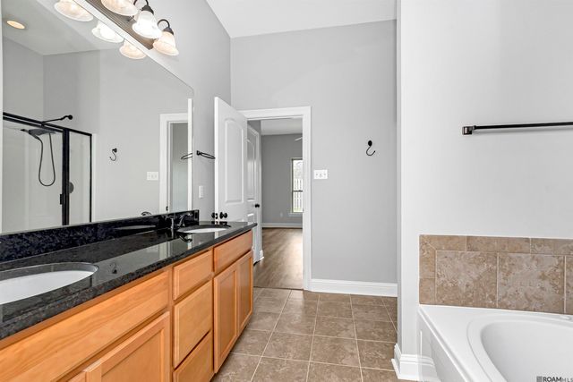 39350 St Charles Ave, Gonzales, LA 70737