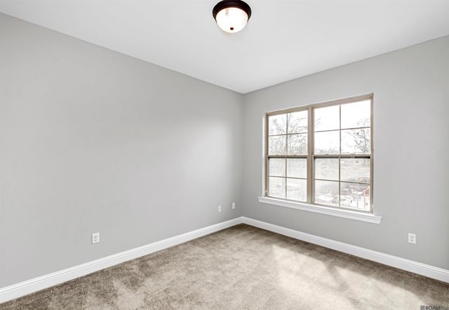 39350 St Charles Ave, Gonzales, LA 70737