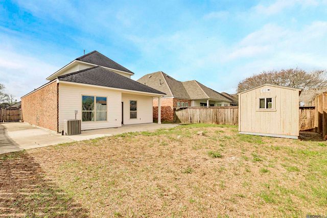 39350 St Charles Ave, Gonzales, LA 70737