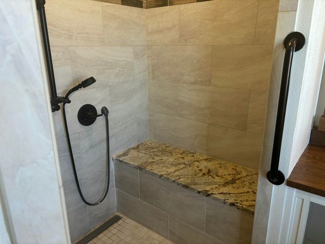 6 N Rim Road, Ransom Canyon, TX 79366