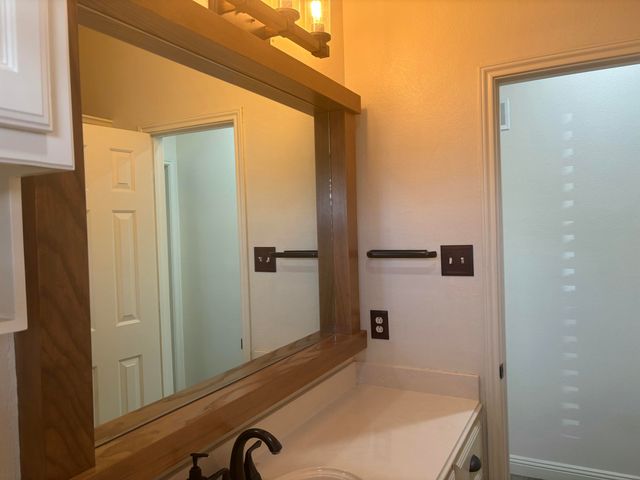 6 N Rim Road, Ransom Canyon, TX 79366