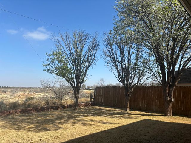 6 N Rim Road, Ransom Canyon, TX 79366