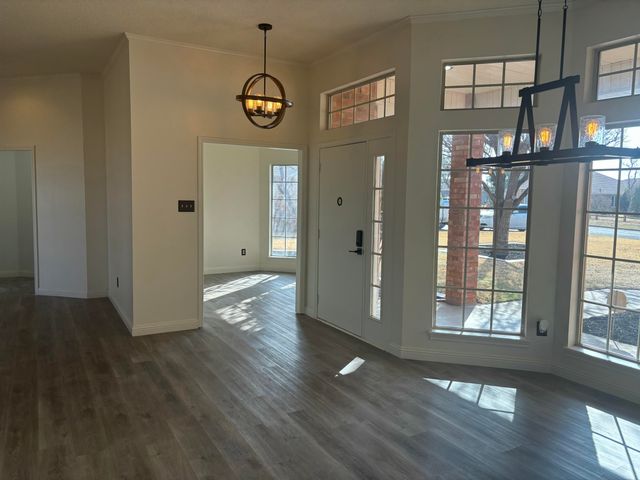 6 N Rim Road, Ransom Canyon, TX 79366