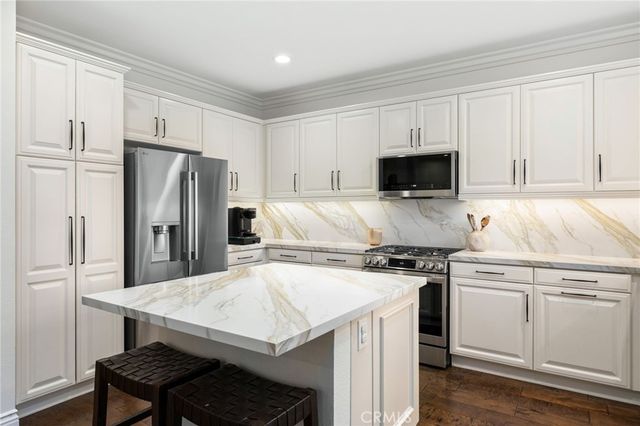 1767 Seth Loop W, Upland, CA 91784