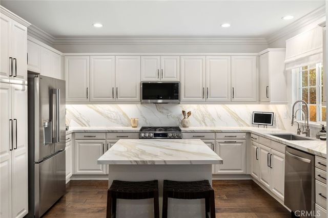 1767 Seth Loop W, Upland, CA 91784