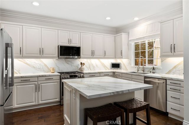 1767 Seth Loop W, Upland, CA 91784