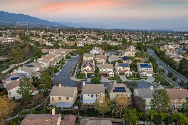 1767 Seth Loop W, Upland, CA 91784