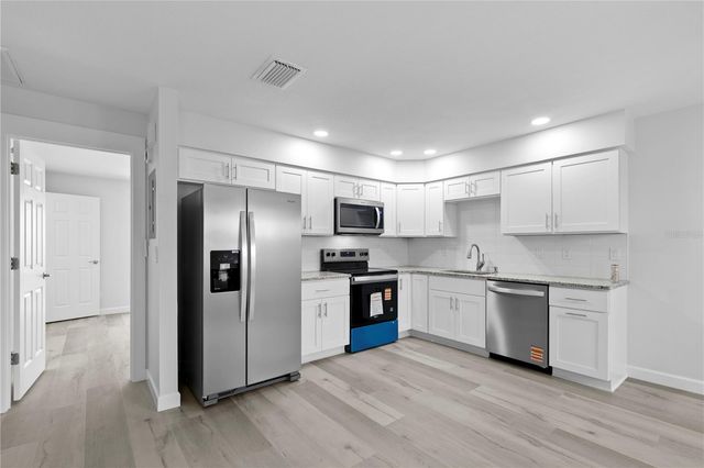 6225 ELMHURST DRIVE 6225, New Port Richey, FL 34653