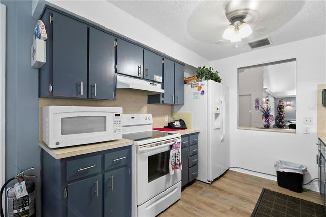 6225 ELMHURST DRIVE 6225, New Port Richey, FL 34653