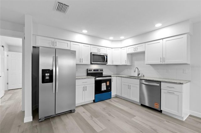 6225 ELMHURST DRIVE 6225, New Port Richey, FL 34653