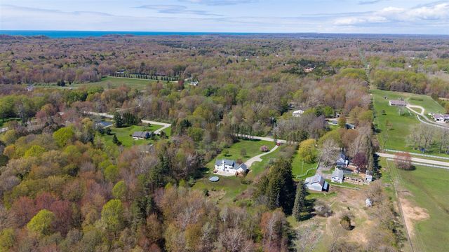 6352 143rd Avenue, Holland, MI 49423
