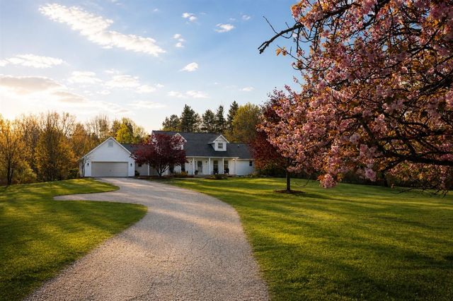6352 143rd Avenue, Holland, MI 49423