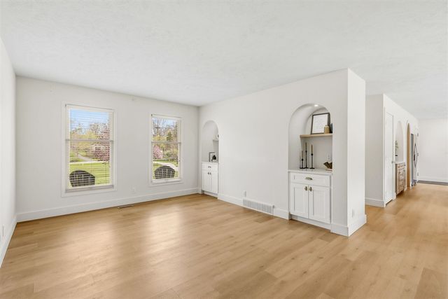 6352 143rd Avenue, Holland, MI 49423