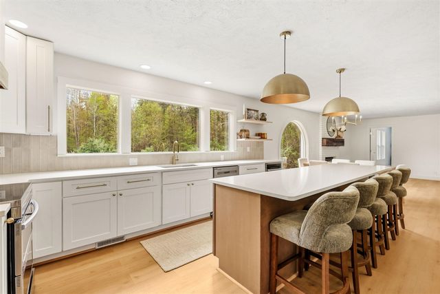6352 143rd Avenue, Holland, MI 49423