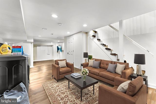 6908 OGONTZ AVE, Philadelphia, PA 19138