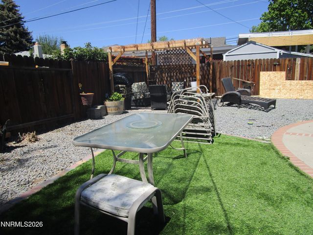 908 Ivy Street, Carson City, NV 89703