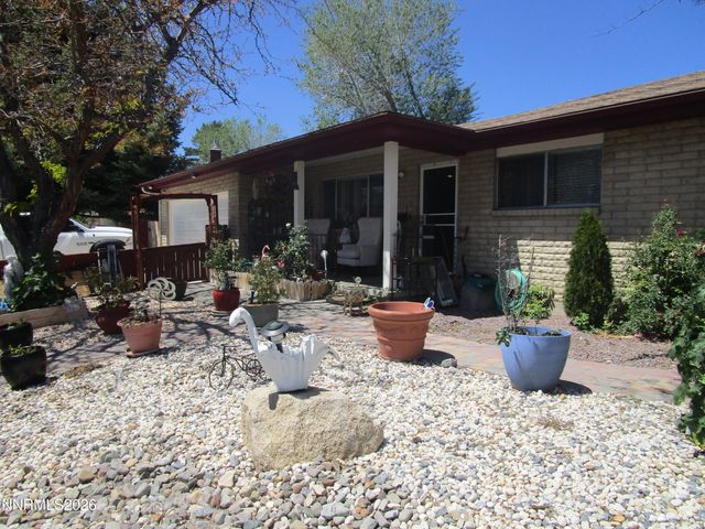 908 Ivy Street, Carson City, NV 89703