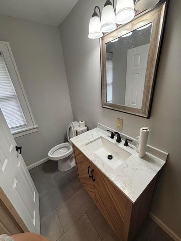 2568 Indianola Avenue, Columbus, OH 43202