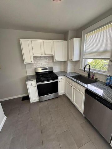 2568 Indianola Avenue, Columbus, OH 43202