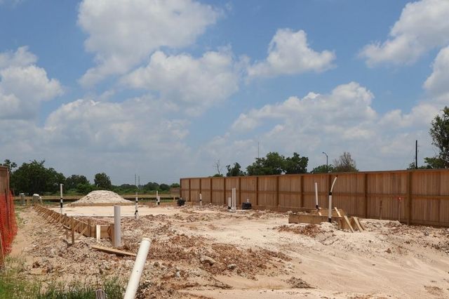 27206 Scarlet Paint Brush Drive, Hockley, TX 77447