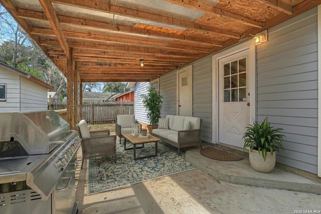 313 Armstrong, San Marcos, TX 78666