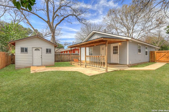 313 Armstrong, San Marcos, TX 78666