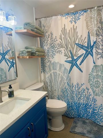 7050 SUNSET WAY 19, St Pete Beach, FL 33706