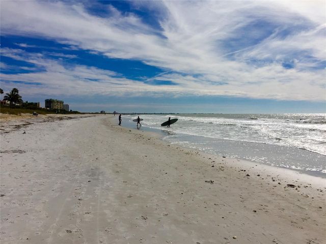 7050 SUNSET WAY 19, St Pete Beach, FL 33706