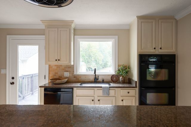 7283 Kingston Rd, Fairview, TN 37062