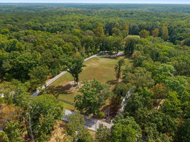 7283 Kingston Rd, Fairview, TN 37062