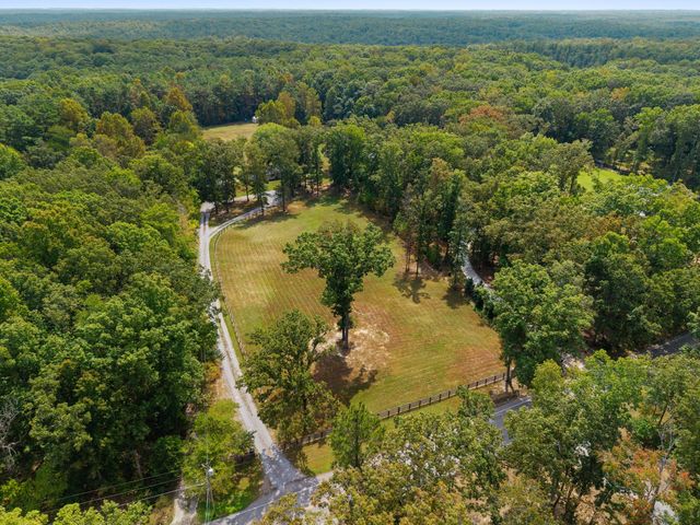 7283 Kingston Rd, Fairview, TN 37062