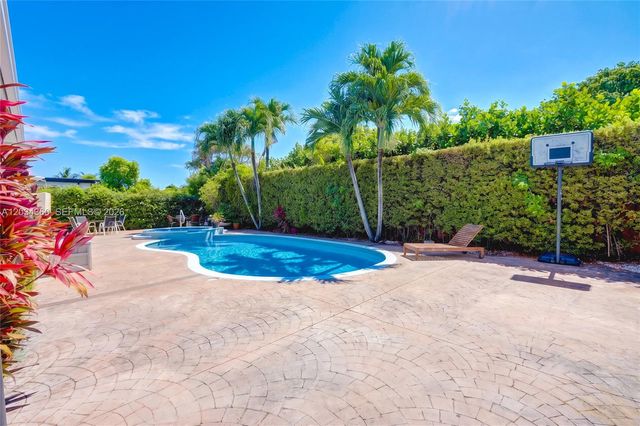 2131 SW 82nd Place, Miami, FL 33155