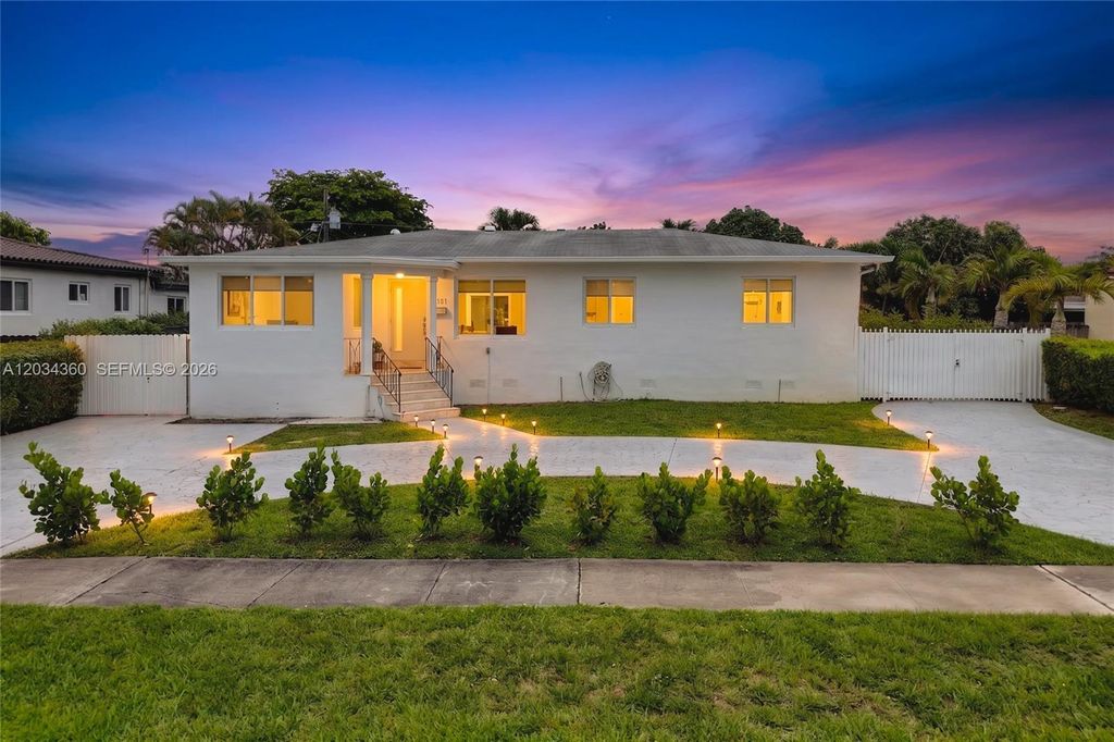 2131 SW 82nd Place, Miami, FL 33155