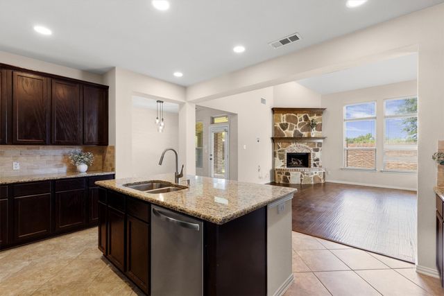 5128 Grove Cove Drive, Mckinney, TX 75071