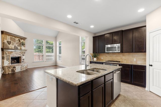 5128 Grove Cove Drive, Mckinney, TX 75071